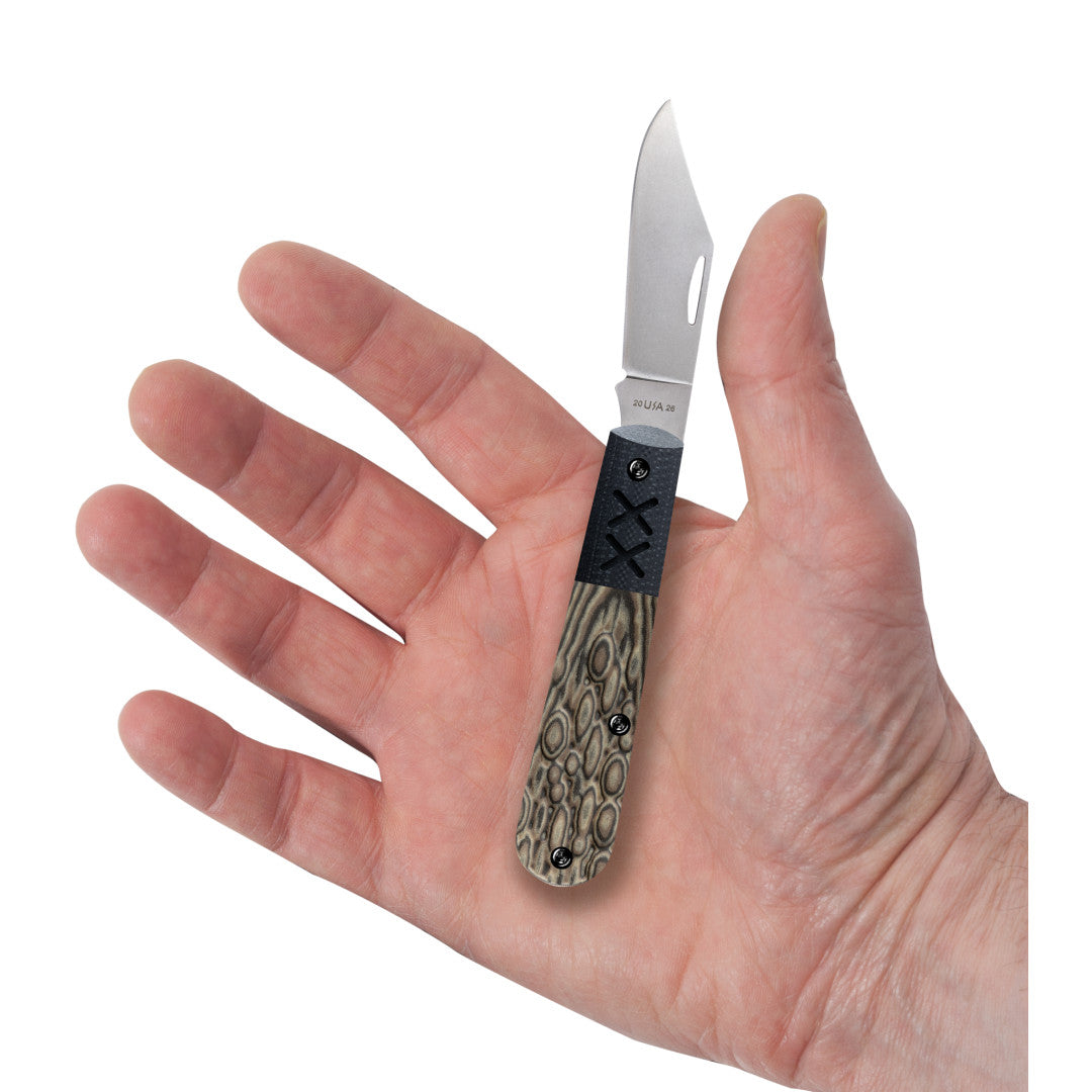 Crossroads™ Fossil Jig Luna Richlite® w/Black G-10 XR Barlow in Hand