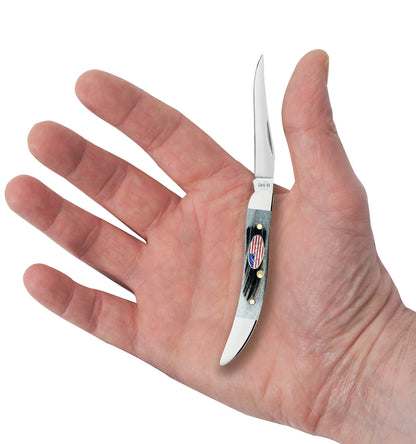 Sawcut Jigged Gray Bone Small Texas Toothpick In Hand