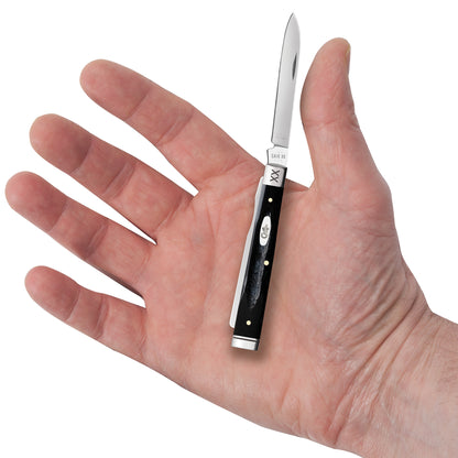 Buffalo Horn Jigged Baby Doc in Hand