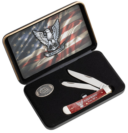 Scouting America Embellished Smooth Old Red Bone Trapper Gift Set in Packaging with Lid Open