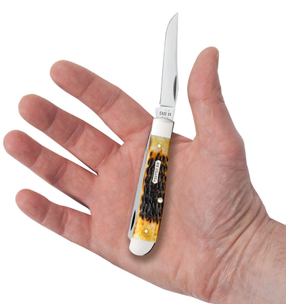 Rogers Jigged Burnt Amber Bone CS Mini Trapper In Hand