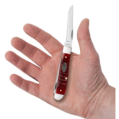 Gator Jigged Old Red Bone Mini Trapper in Hand