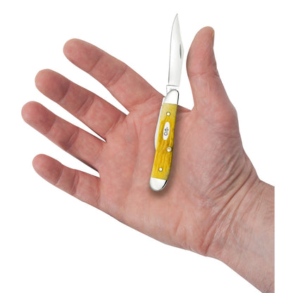 Platts Jig Yellow Bone Peanut in Hand