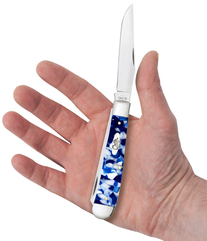 Smooth Blue Crackle Kirinite® Trapper in hand.