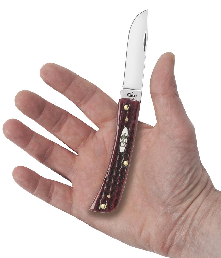 Pocket Worn® Old Red Bone Corn Cob Jig Sod Buster Jr® Knife in Hand