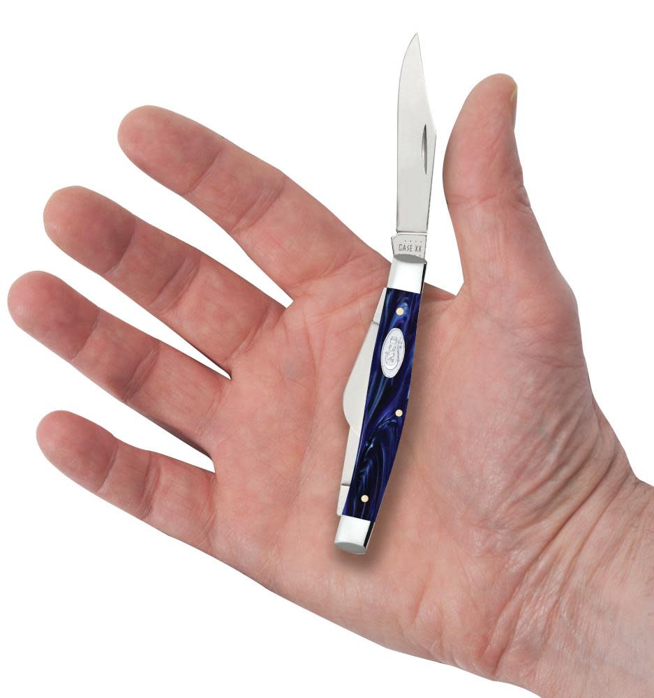 Smooth Blue Pearl Kirinite® Medium Stockman Knife in Hand