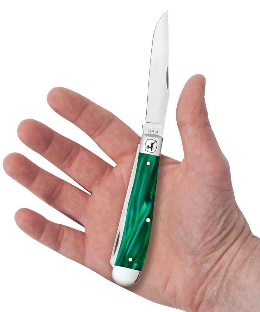 John Deere Smooth Green Pearl Kirinite® Trapper Knife in Hand