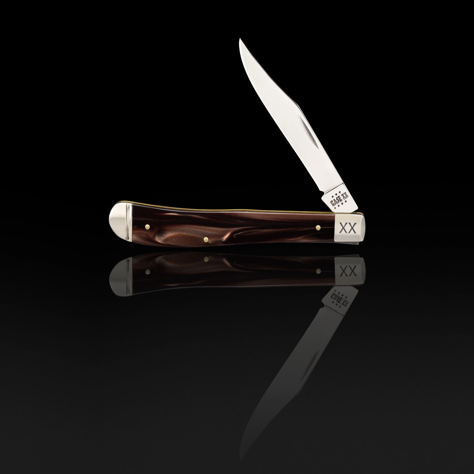 Smooth Caramel Swirl Kirinite® Slimline Trapper Front View in front of a Black Background 